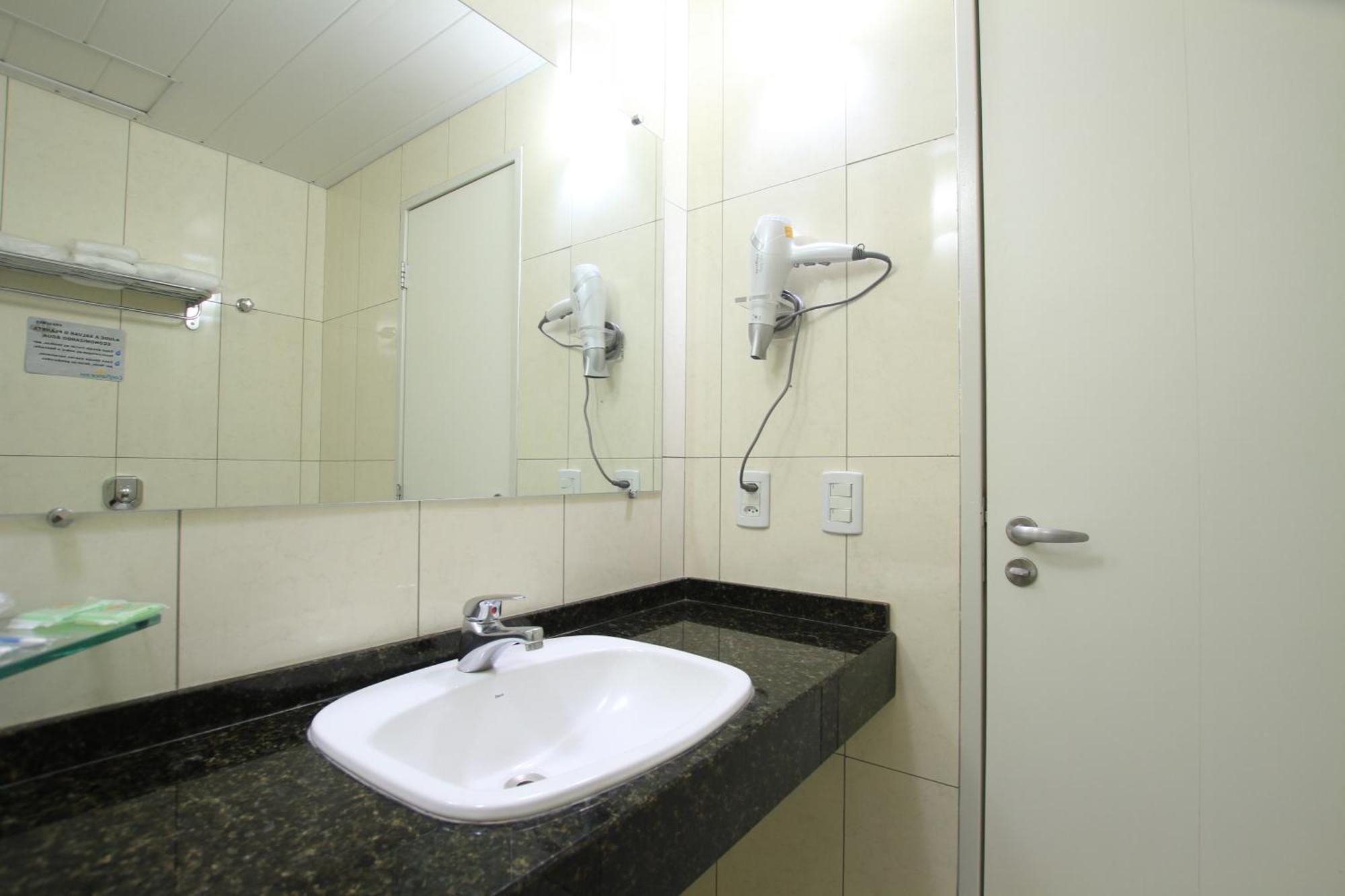 Hotel Confiance Prime Batel Curitiba Phòng bức ảnh